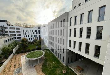 Location bureau Villeurbanne (69100) - 7155 m²