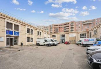 Location bureau Villeurbanne (69100) - 81 m²