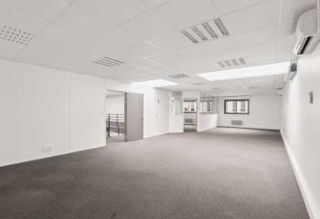 Location bureau Villeurbanne (69100) - 798 m² à Villeurbanne - 69100