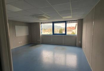 Location bureau Voiron (38500) - 140 m²