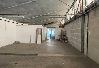 Location local commercial Alès (30100) - 220 m²