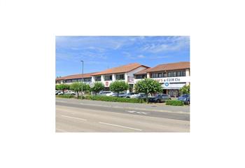 Location local commercial Anglet (64600) - 488 m²