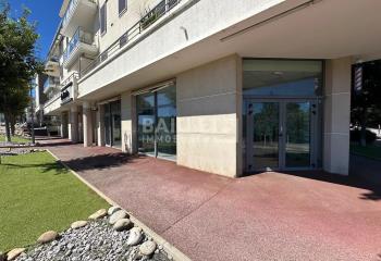 Location local commercial Antibes (06600) - 329 m²