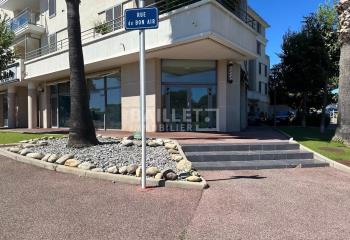 Location local commercial Antibes (06600) - 74 m² à Antibes - 06600