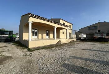 Location local commercial Aubignan (84810) - 155 m² à Aubignan - 84810