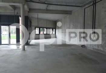 Location local commercial Beauvais (60000) - 112 m²