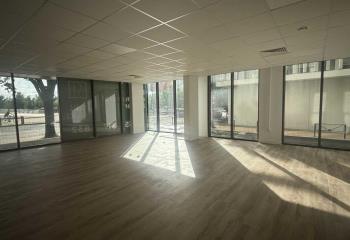 Location local commercial Bordeaux (33300) - 426 m² à Bordeaux - 33000