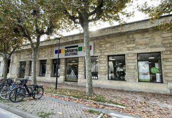 Location local commercial Bordeaux (33300) - 2211 m² à Bordeaux - 33000