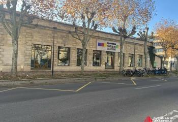 Location local commercial Bordeaux (33300) - 643 m²