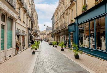 Location local commercial Bordeaux (33000) - 100 m²