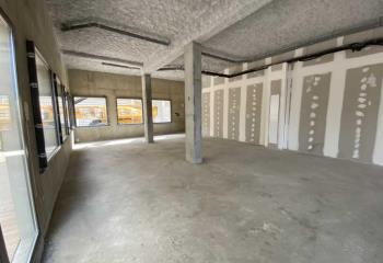 Location local commercial Bordeaux (33100) - 326 m²