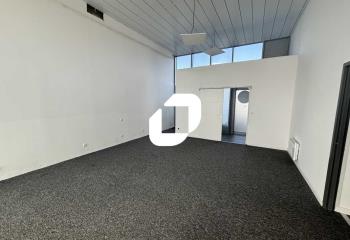 Location local commercial Bordeaux (33300) - 65 m²