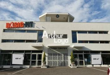 Location local commercial Cagnes-sur-Mer (06800) - 1200 m² à Cagnes-sur-Mer - 06800