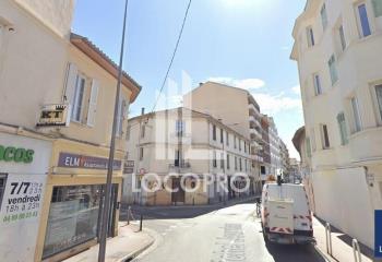 Location local commercial Cannes (06150) - 67 m²