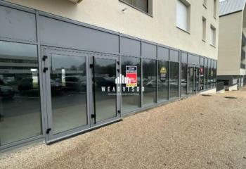 Location local commercial Chambray-lès-Tours (37170) - 122 m²