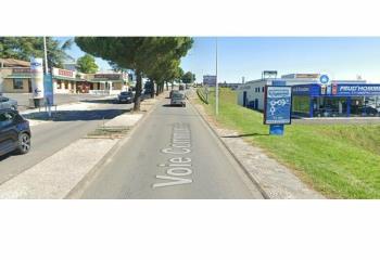 Location local commercial Champniers (16430) - 650 m² à Champniers - 16430