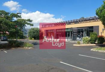 Location local commercial Clermont-Ferrand (63000) - 637 m²