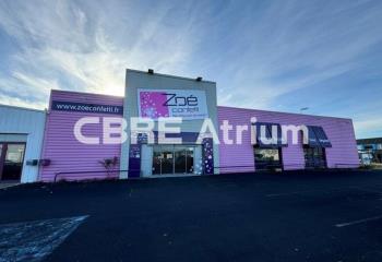 Location local commercial Cournon-d'Auvergne (63800) - 1130 m²