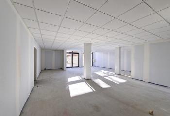 Location local commercial Dijon (21000) - 111 m²