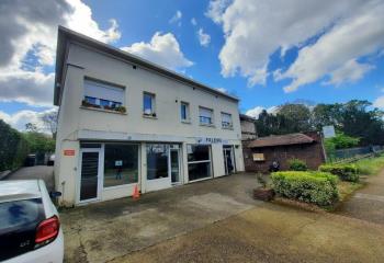 Location local commercial Grand-Couronne (76530) - 104 m²