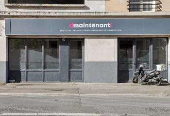 Location locaux commerciaux 123 m² non divisibles