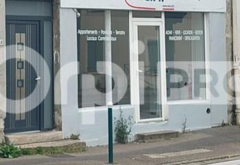 Location local commercial La Chapelle-en-Serval (60520) - 85 m²