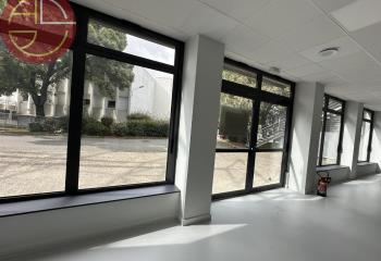 Location local commercial Labège (31670) - 396 m²