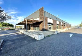 Location local commercial Le Thor (84250) - 300 m² au Thor - 84250