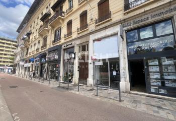 Location local commercial Lyon 8 (69008) - 38 m²