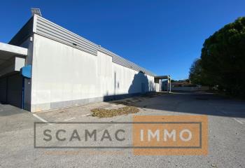 Location local commercial Marignane (13700) - 992 m²