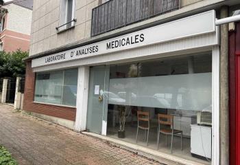 Location locaux commerciaux 100 m² non divisibles