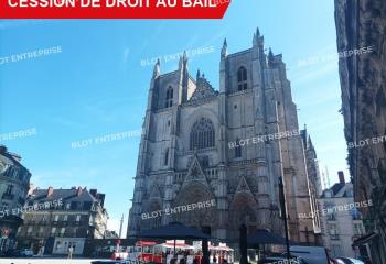 Location local commercial Nantes (44000) - 50 m²