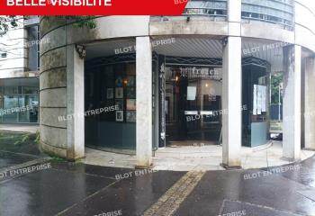 Location local commercial Nantes (44000) - 93 m²