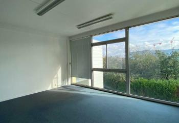 Location local commercial Nantes (44000) - 126 m²