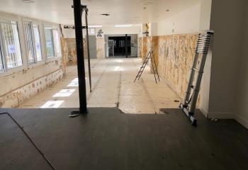 Location local commercial Paris 11 (75011) - 219 m²