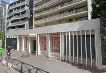 Location local commercial Paris 15 (75015) - 780 m² à Paris 15 - 75015