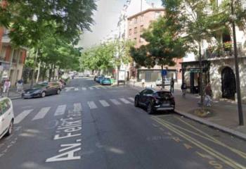 Location local commercial Paris 15 (75015) - 73 m²