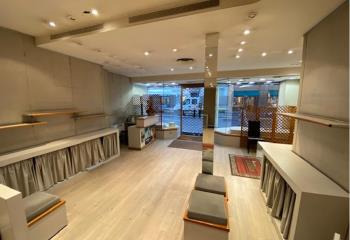 Location local commercial Paris 15 (75015) - 94 m²