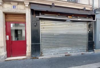 Location local commercial Paris 17 (75017) - 47 m²