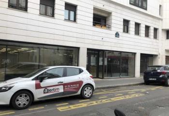 Location local commercial Paris 18 (75018) - 635 m²