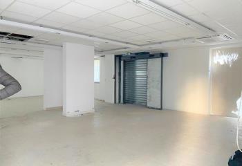 Location local commercial Paris 19 (75019) - 223 m²