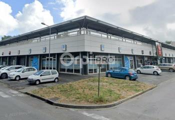 Location local commercial Pau (64000) - 144 m² à Pau - 64000