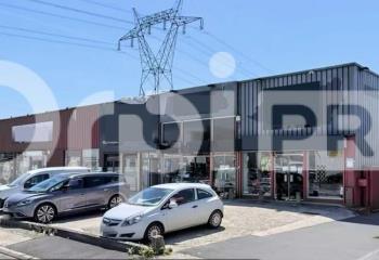 Location local commercial Pontault-Combault (77340) - 688 m² à Pontault-Combault - 77340