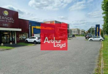 Location local commercial Pringy (77310) - 450 m²