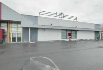 Location local commercial Reims (51100) - 825 m²