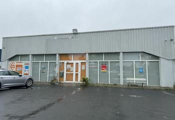 Location local commercial Saint-Cyr-sur-Loire (37540) - 1000 m² à Saint-Cyr-sur-Loire - 37540