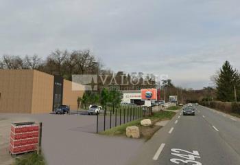 Location local commercial Saint-Genis-Laval (69230) - 1040 m²