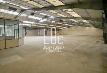 Location local commercial Saint-Herblain (44800) - 1160 m² à Saint-Herblain - 44800