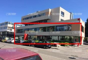 Location local commercial Saint-Laurent-du-Var (06700) - 482 m²