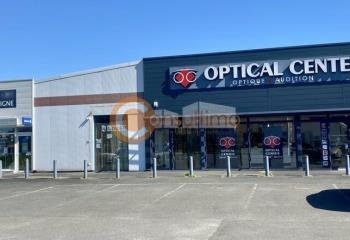 Location local commercial Saint-Martin-Lacaussade (33390) - 500 m² à Saint-Martin-Lacaussade - 33390